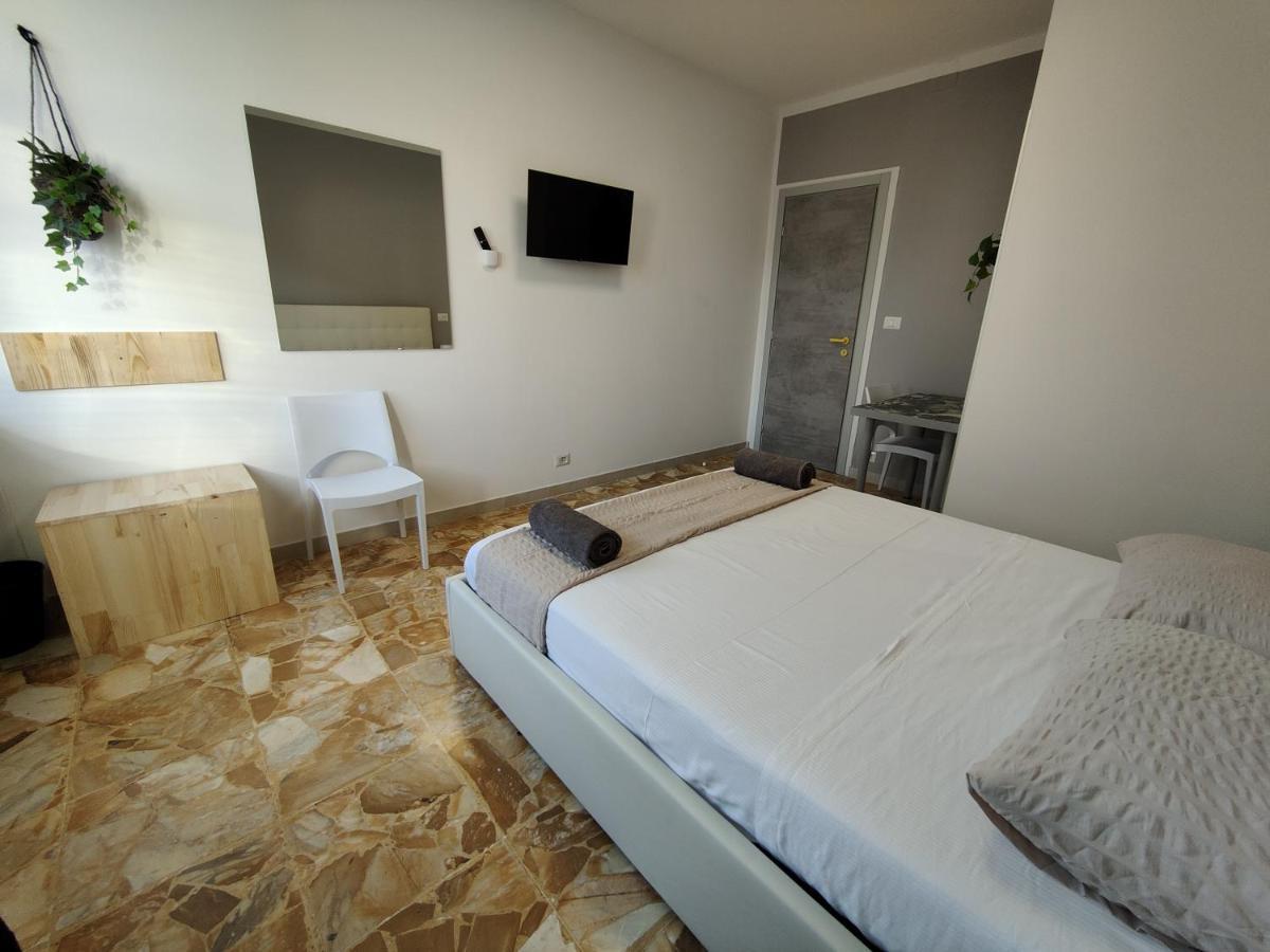 - Santa Rita Guest house